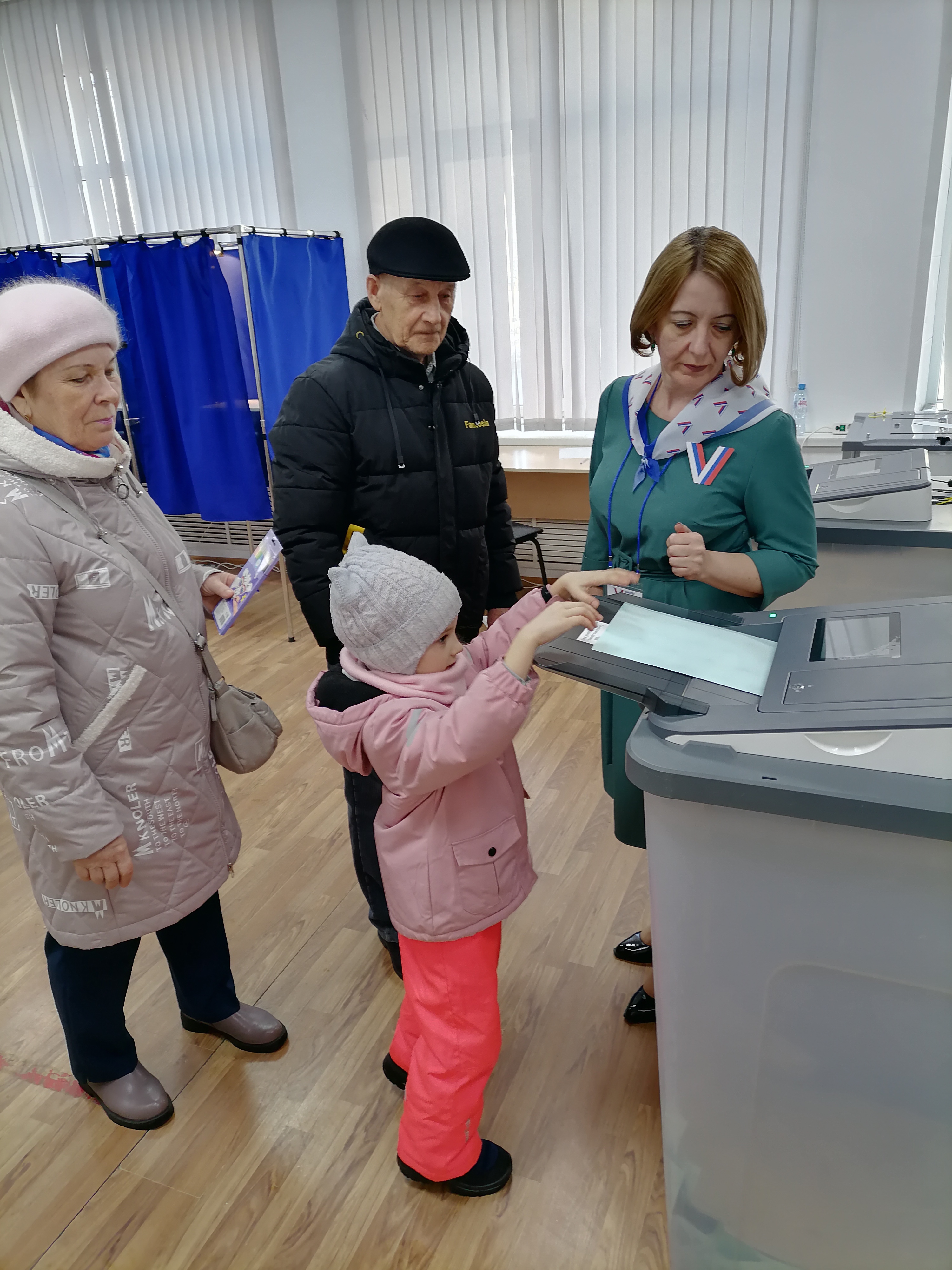 Сообщение наблюдателя — УИК №215, Костромская область