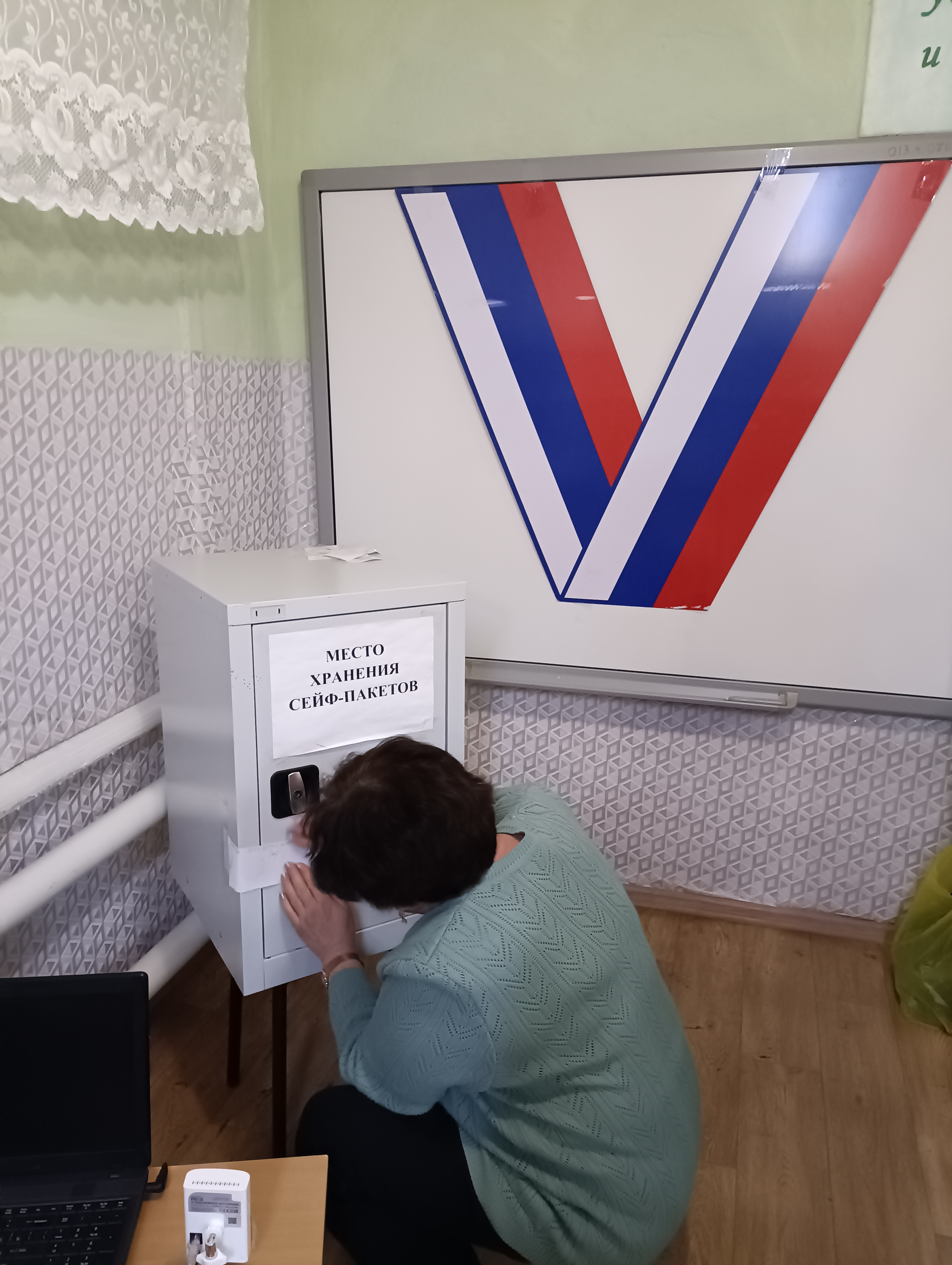 Сообщение наблюдателя — УИК №111, Республика Калмыкия