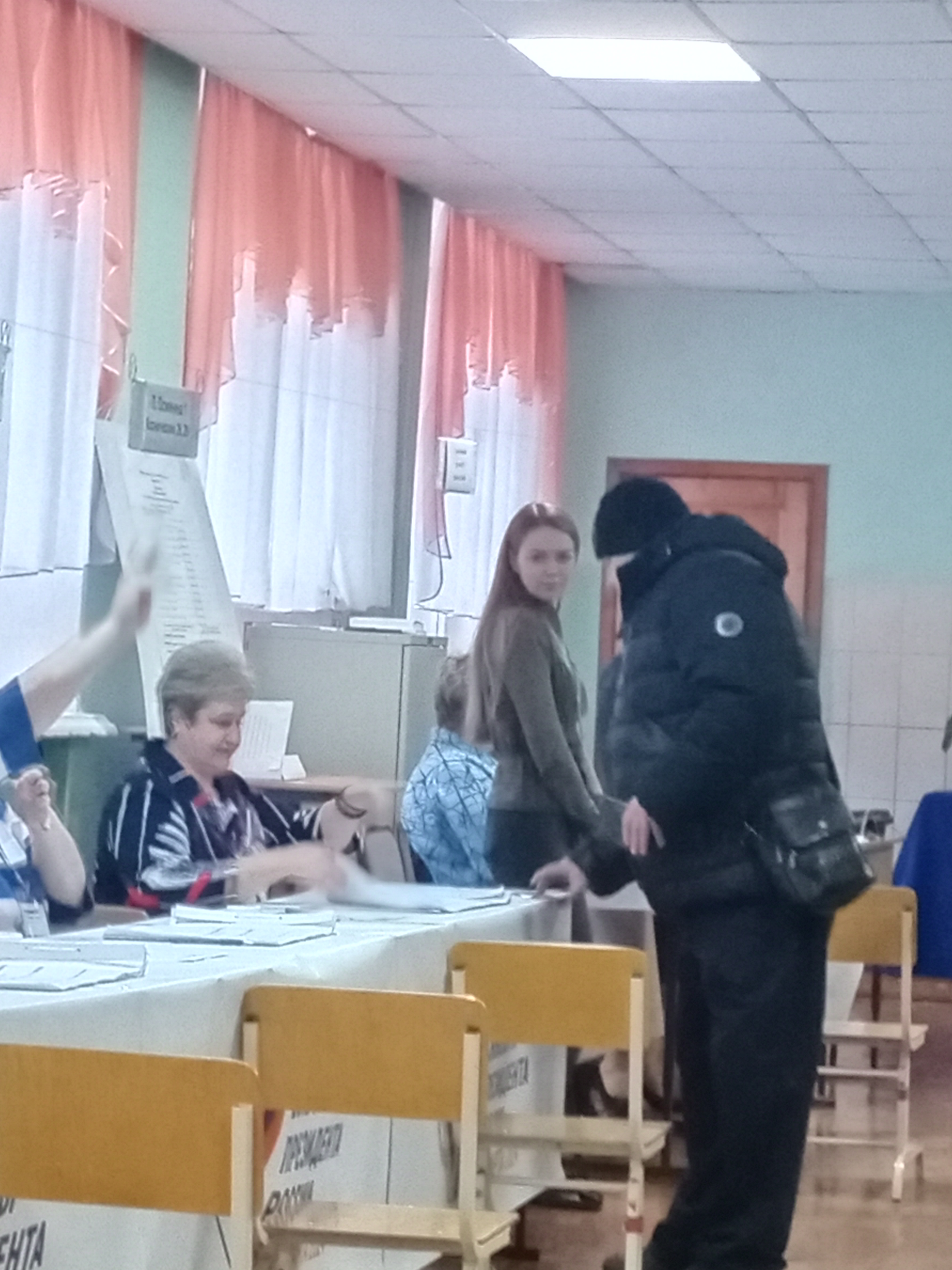 Сообщение наблюдателя — УИК №215, Омская область